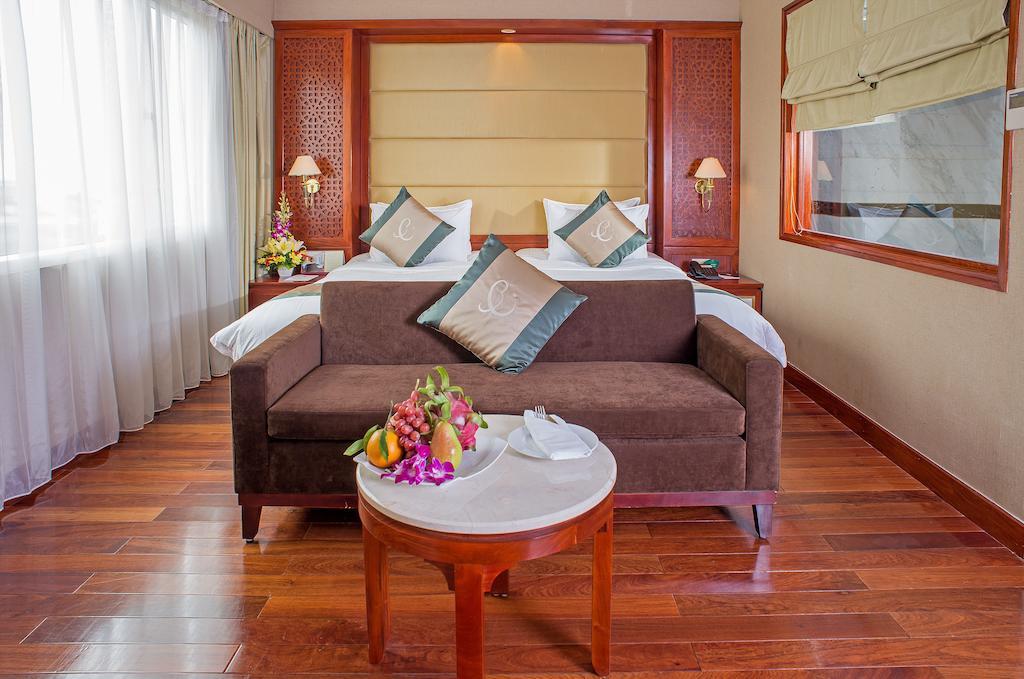 Suite Nhìn Ra Thành Phố